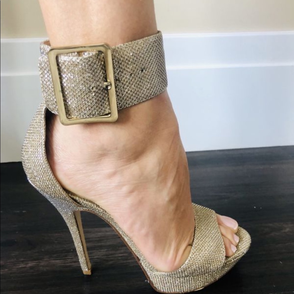 BEBE gold high heels size:7